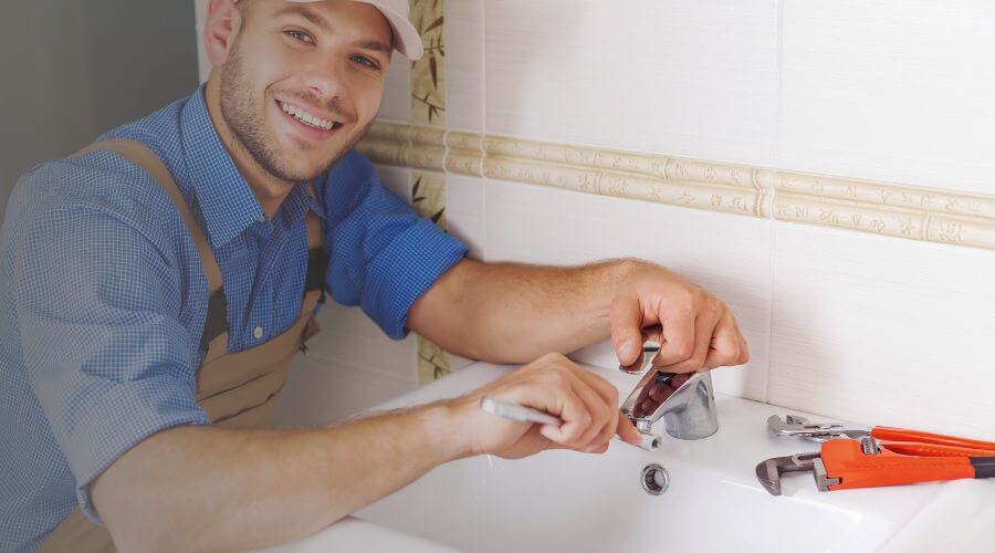 Professional clogged drains services in Villa Ridge, IL